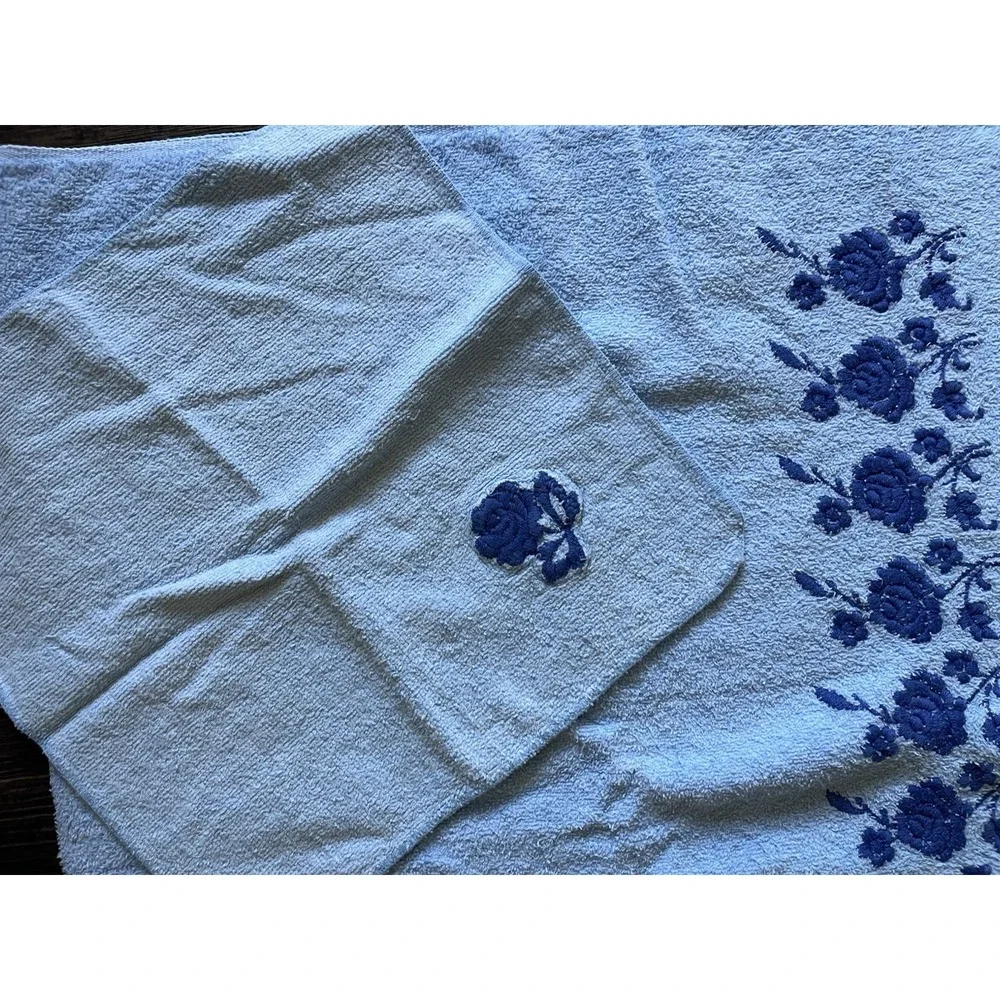 Dundee vintage towels
